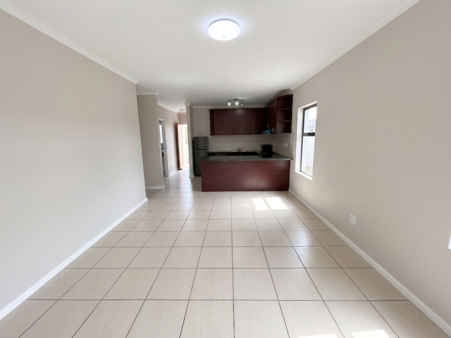 To Let 2 Bedroom Property for Rent in Parklands North Western Cape